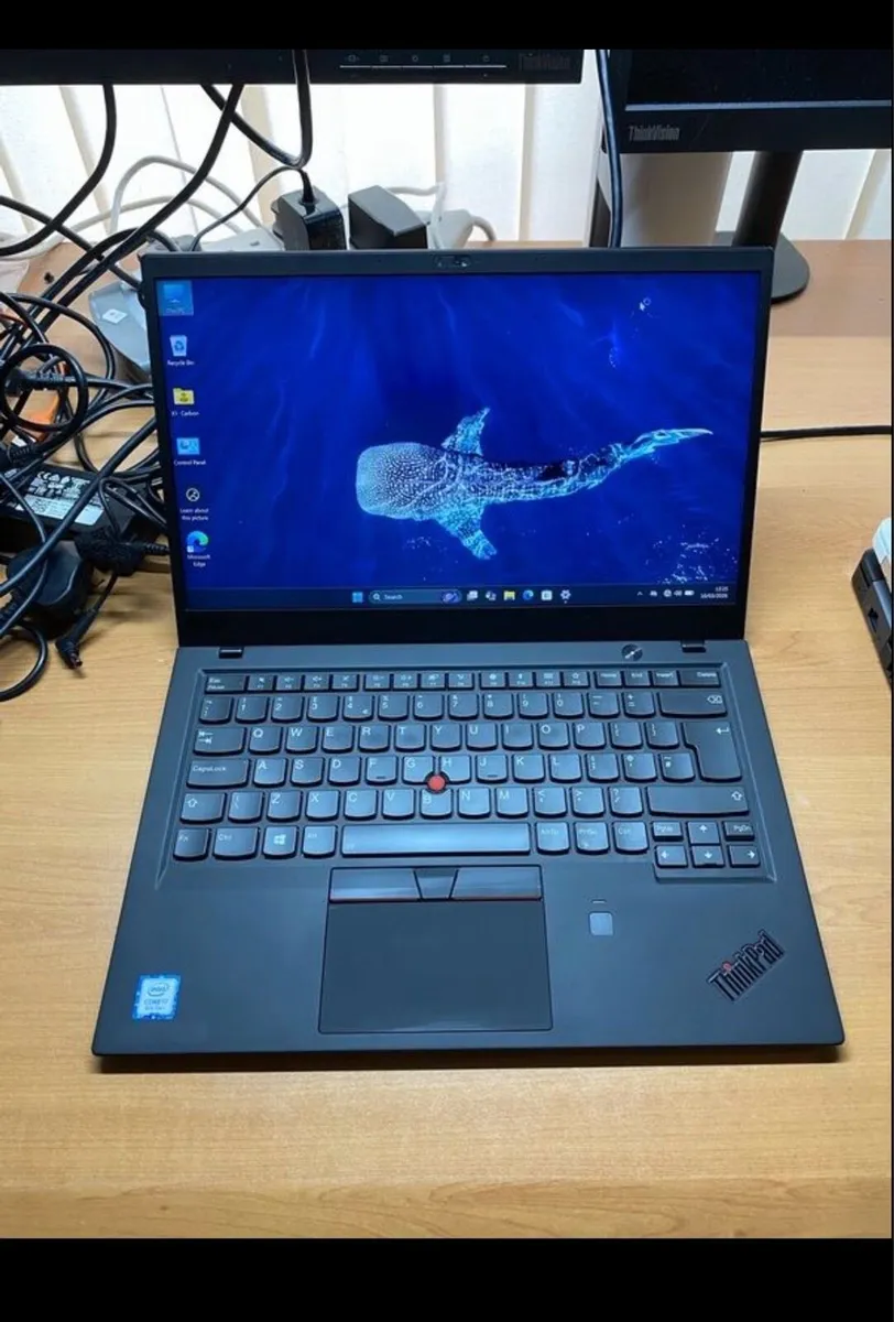 Lenovo X1 Laptop i7 processor 8/256