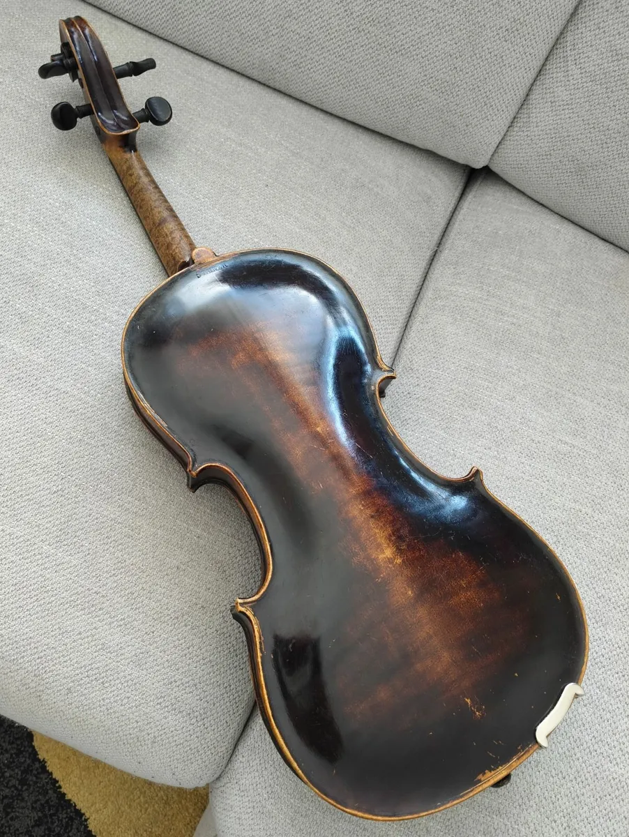 German Violin 4/4 - Image 1
