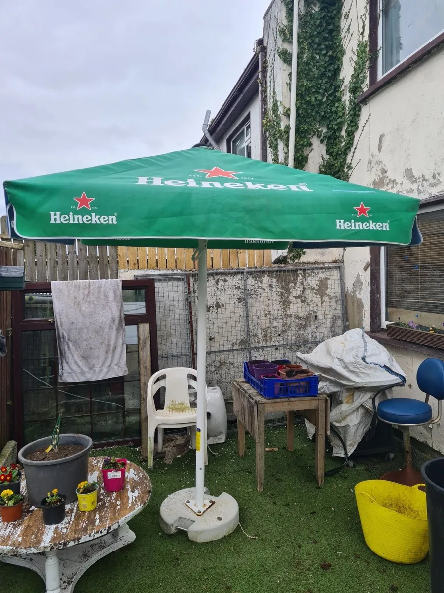 2 x Strong sturdy durable Beer Garden Parasols - Image 1