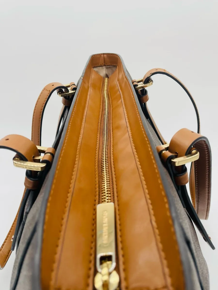 Authentic Michael Kors Tote Handbag - Image 4