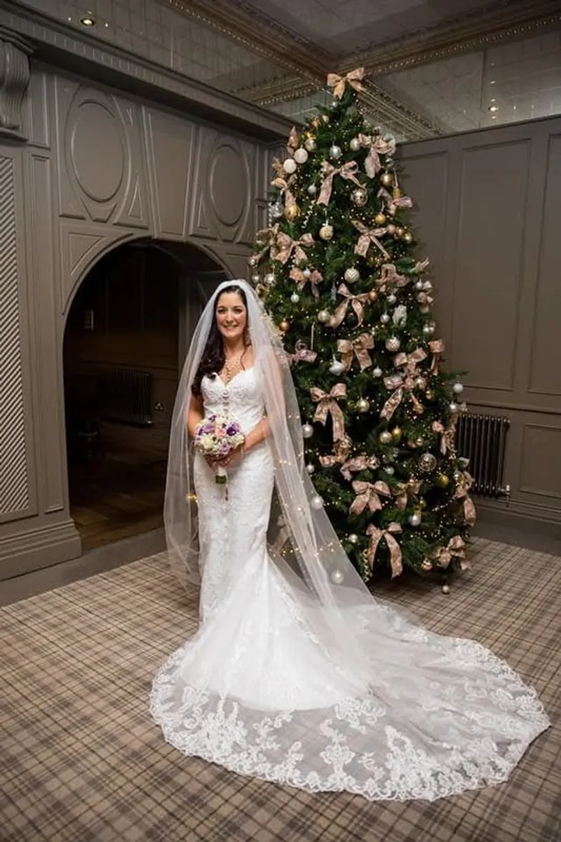 Wedding dress for sale - Image 4