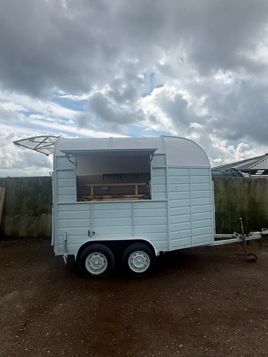 Converted Horse Box Coffee Trailer - Image 1