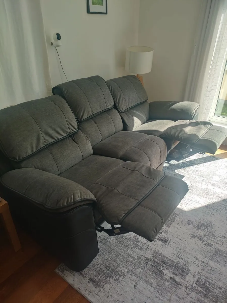 3 Seater Sofa Recliner - Image 2