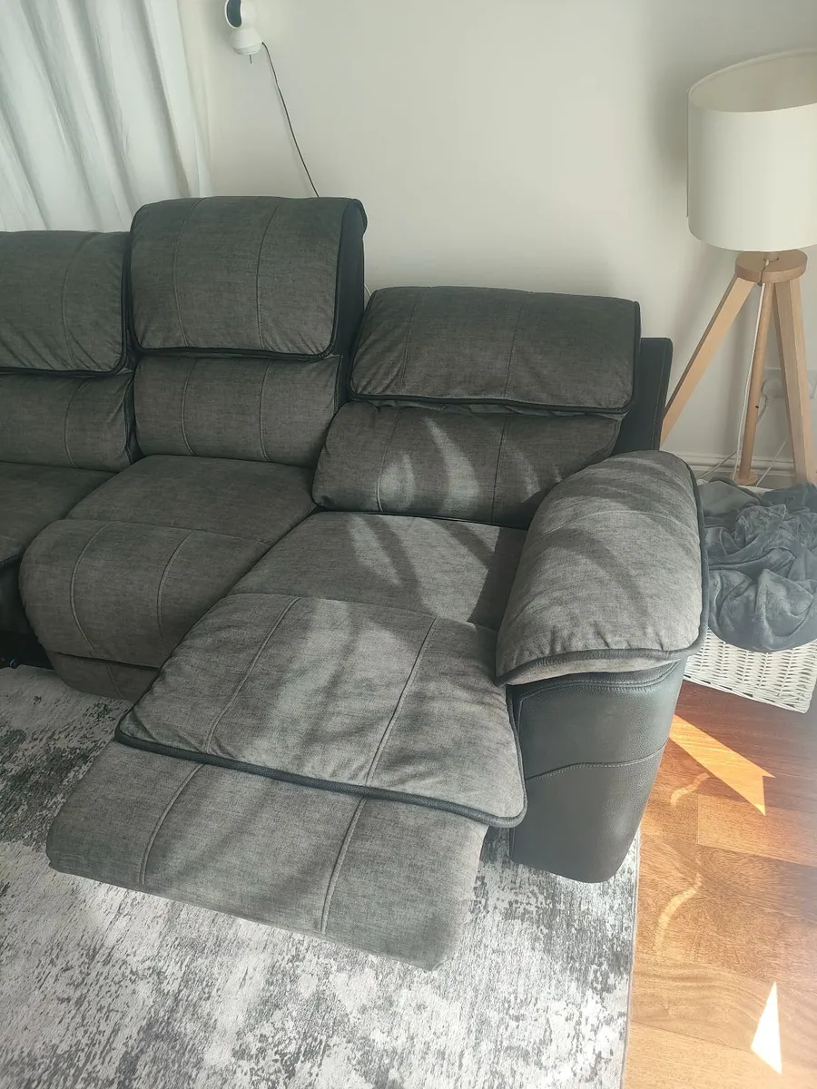 3 Seater Sofa Recliner - Image 3