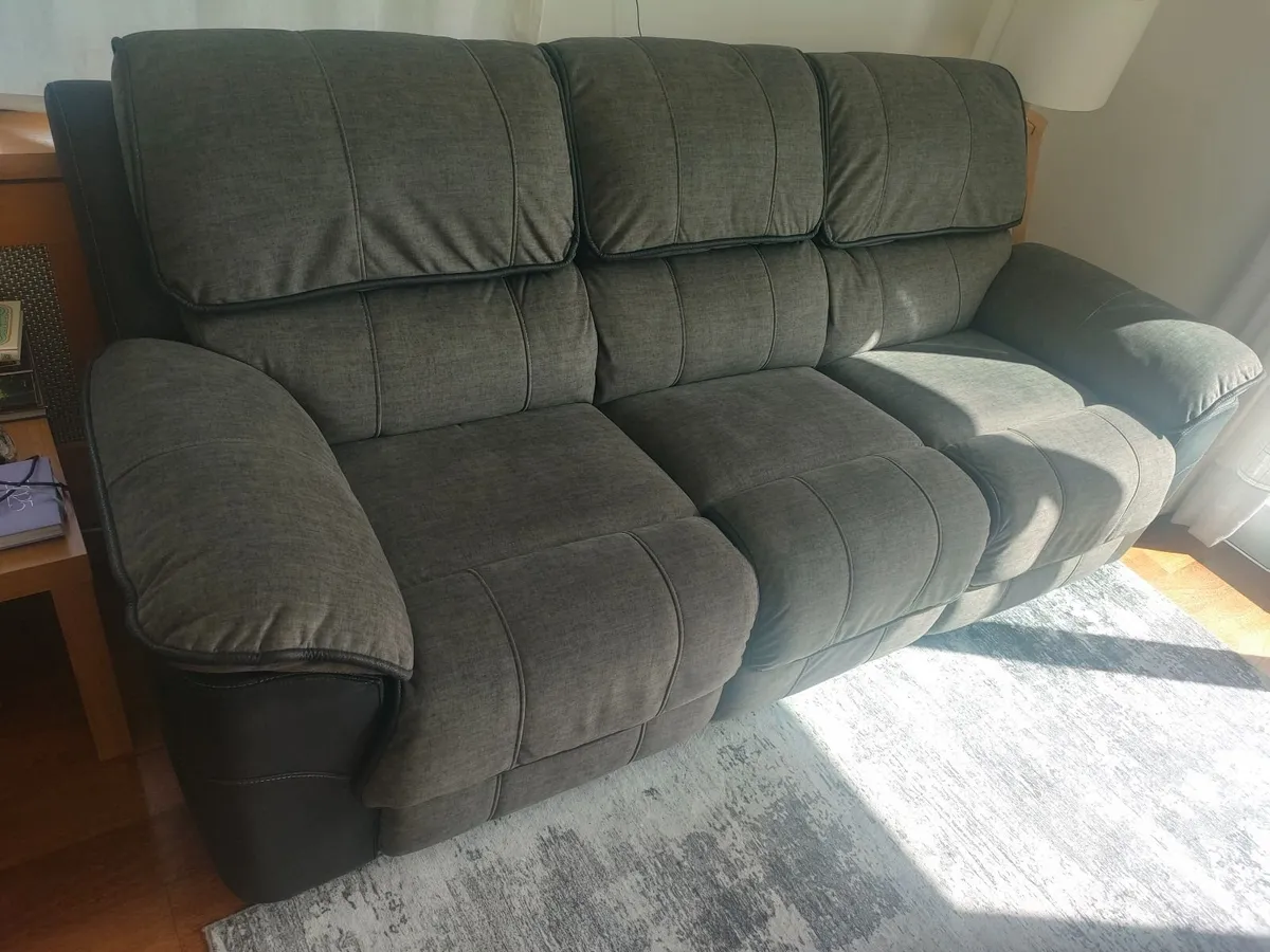3 Seater Sofa Recliner - Image 4