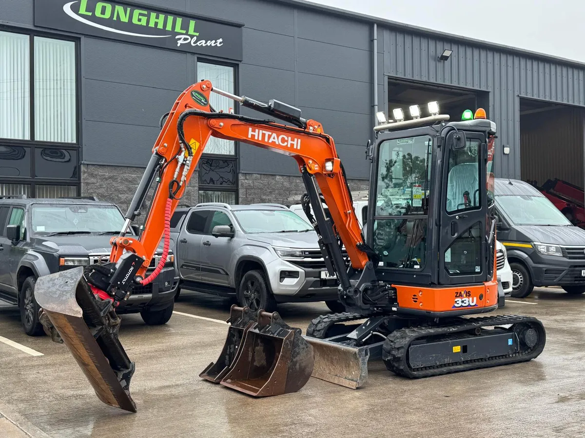 HITACHI ZX33U-6 CLR WITH ROTOTILT AND GRIPPER DEMO - Image 4