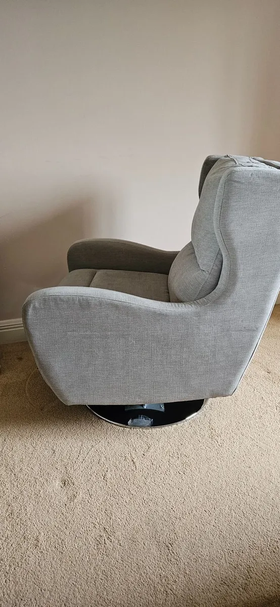 Armchair - Image 4