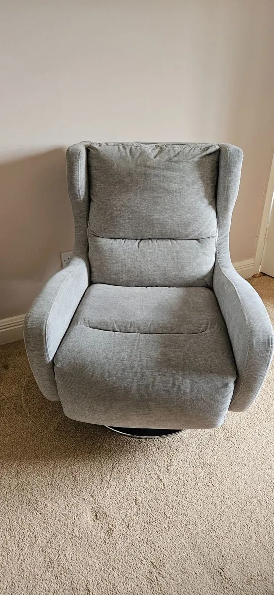 Armchair - Image 2