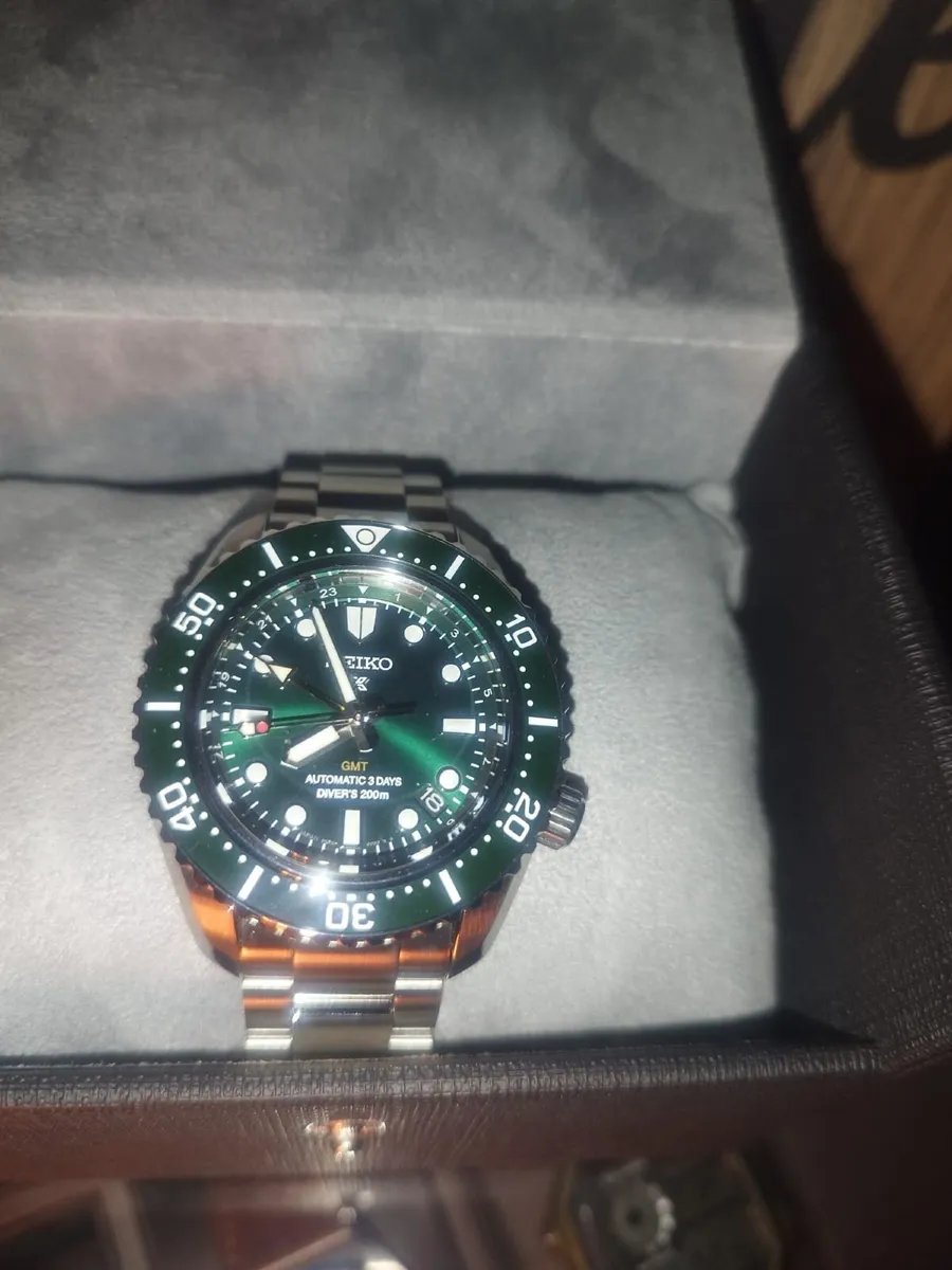 Seiko Prospex "Marine Green" GMT - Image 3
