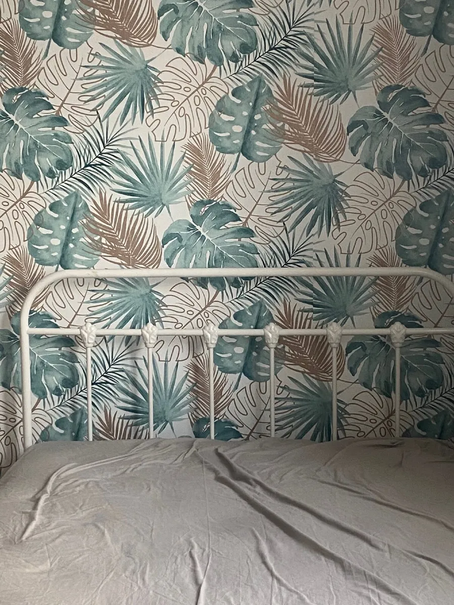 Small double (4ft) metal bed - Image 2