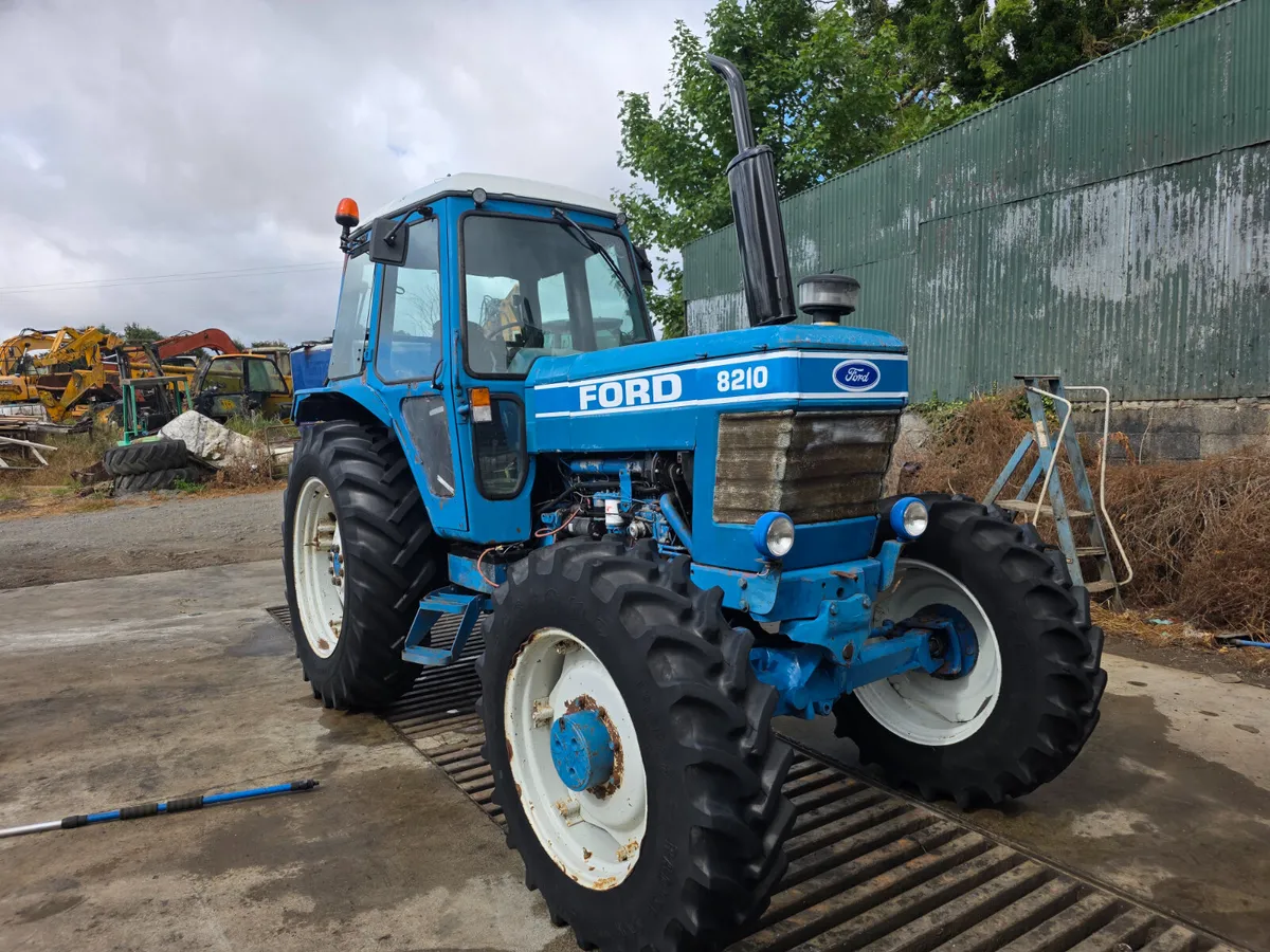 Ford 8210 - Image 3