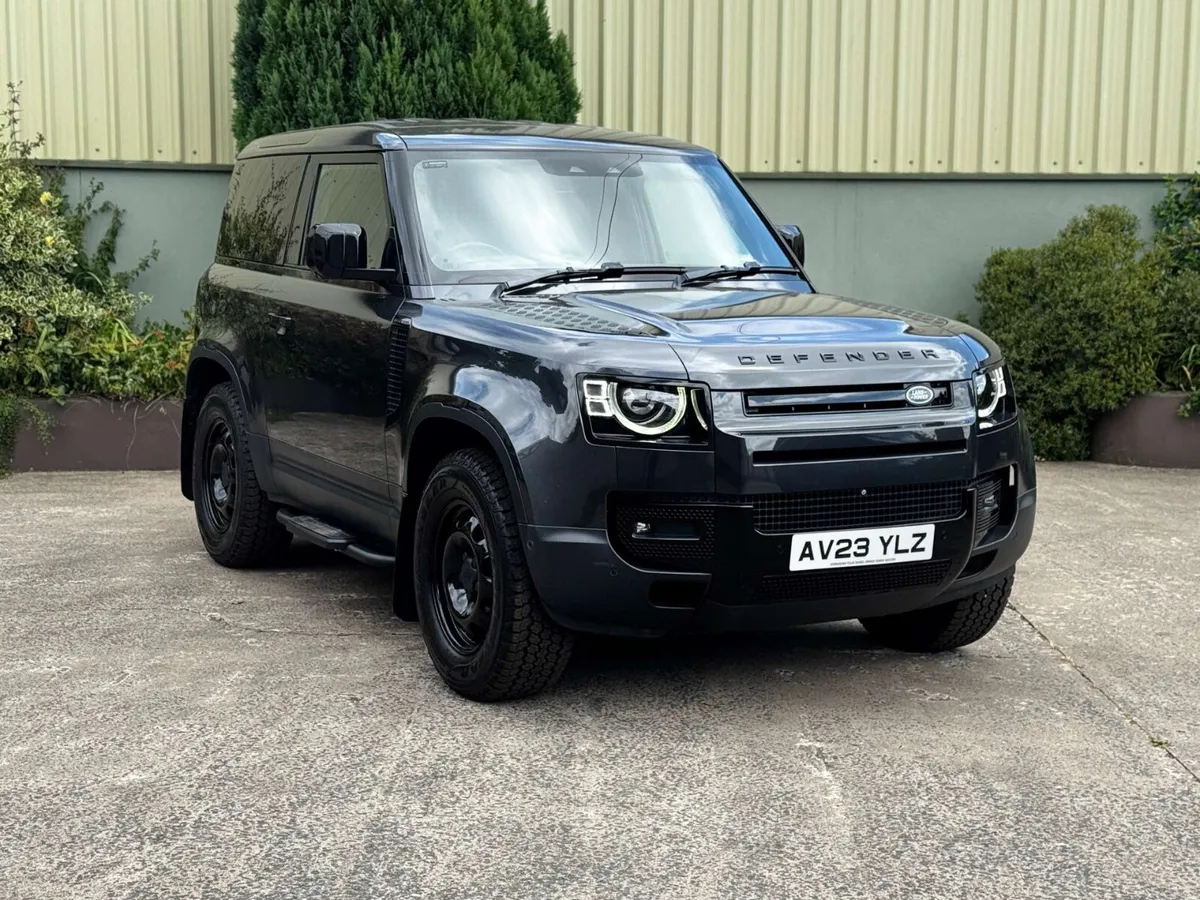 Land Rover Defender 2023, No Brexit Fees - Image 1