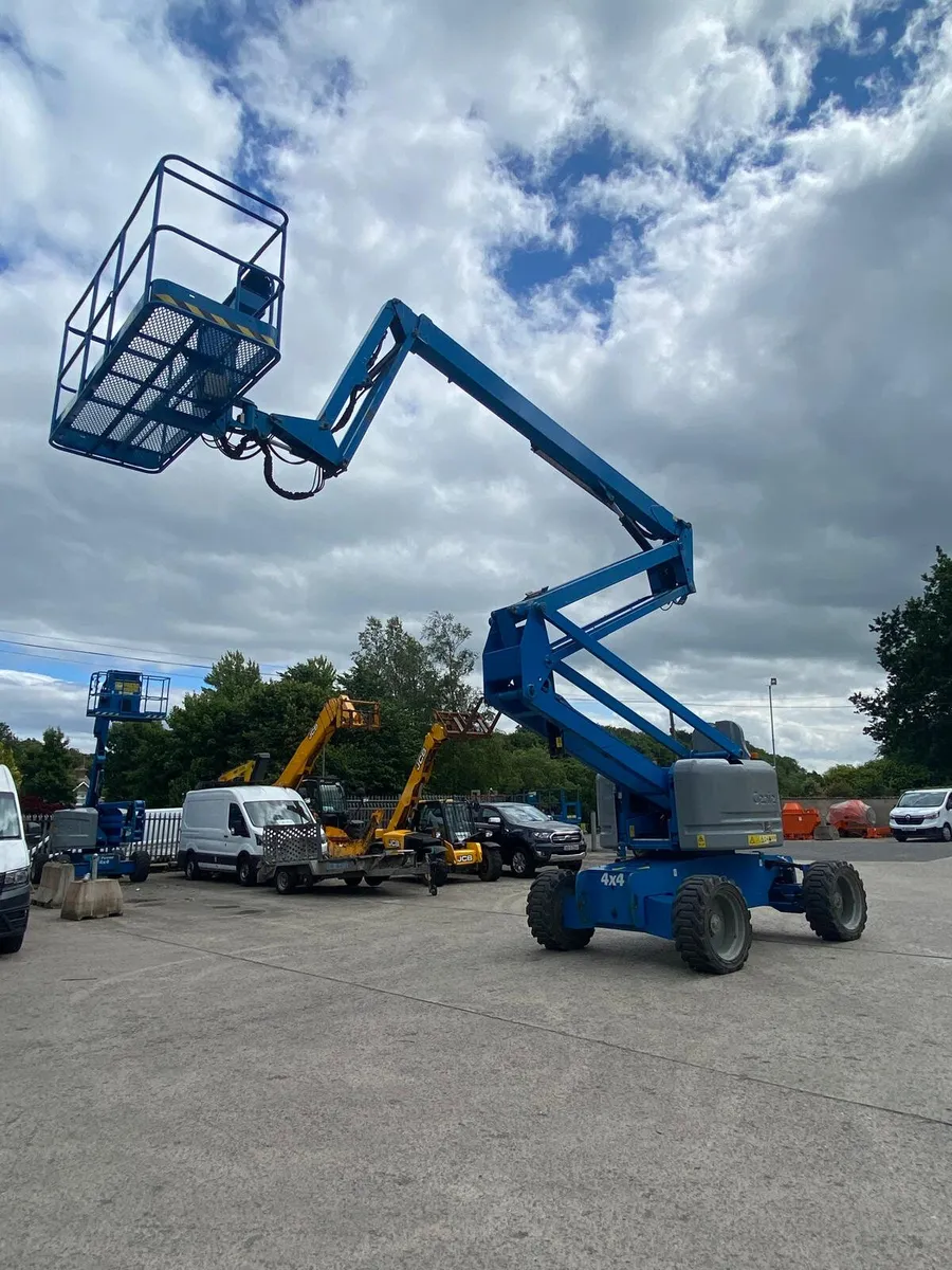 2014 GENIE Z60 – 34 66FT DIESEL ARTIC BOOM LIFT - Image 2