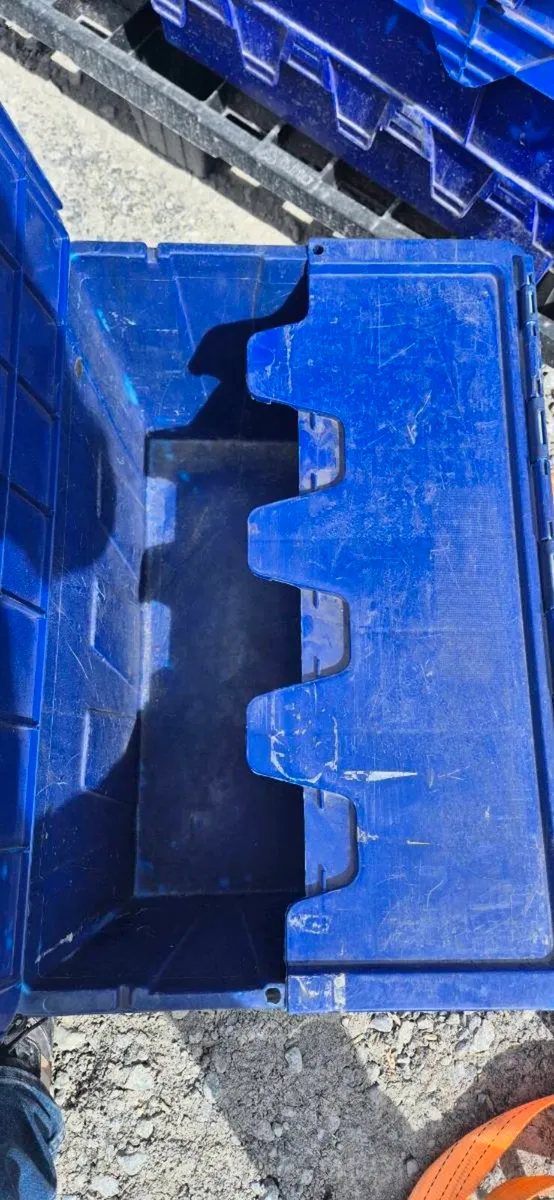 Storage boxes. - Image 2