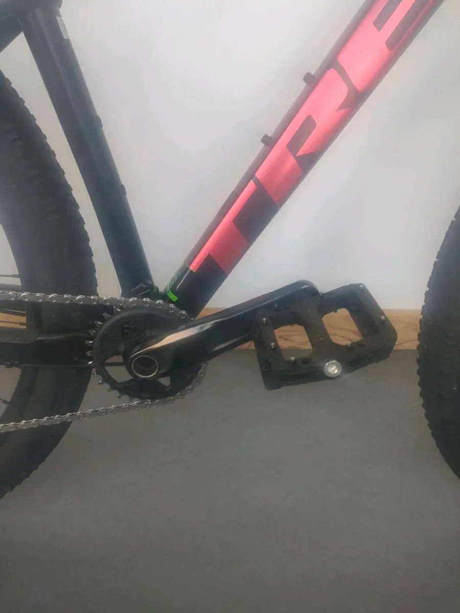 Trek x Caliber 9 Med Frame - Image 3