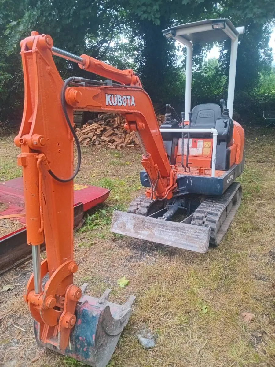 Kubota mini digger - Image 1