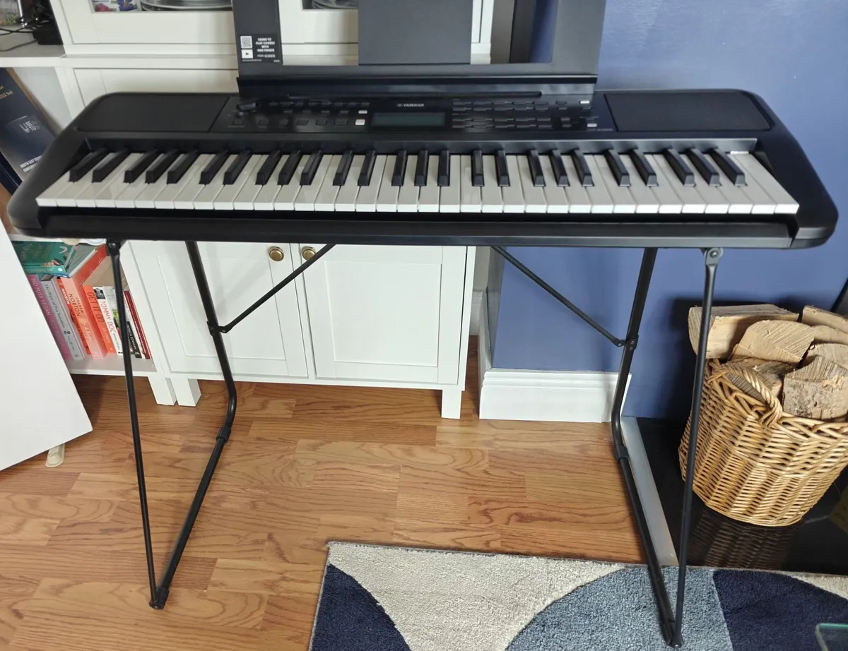 Yamaha Piano keyboard - Image 1