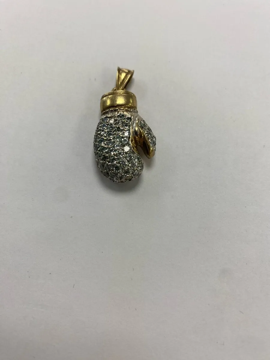 9CT gold boxing glove - Image 1
