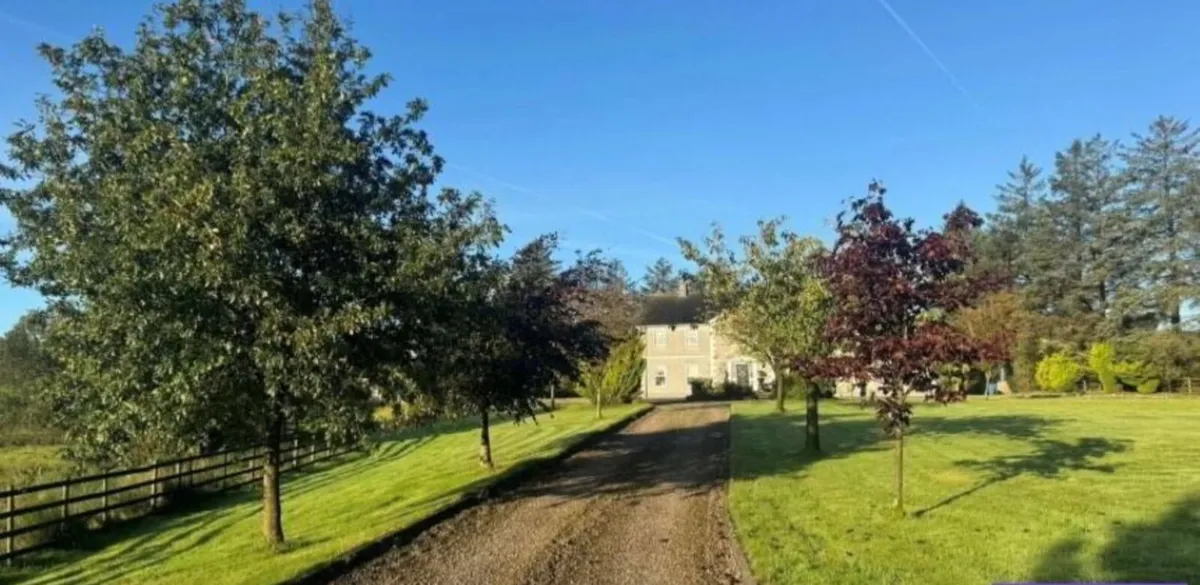 Large House for sale County Tyrone, - Image 2