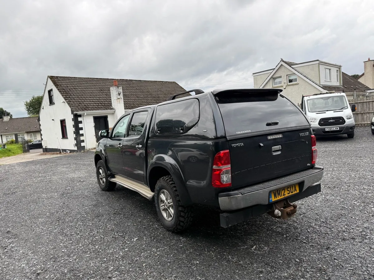 Toyota Hilux 2.5 - Image 3