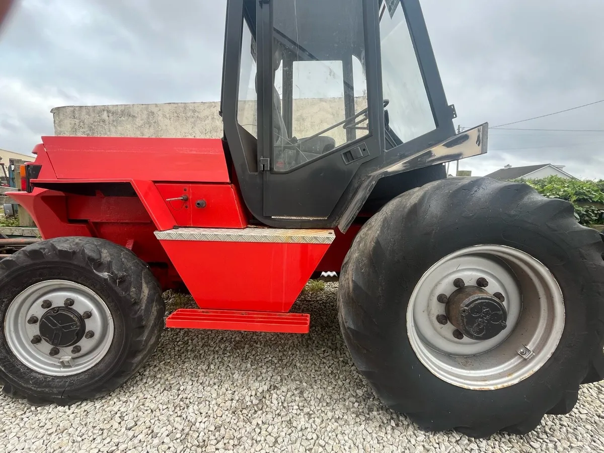 Forklift - Image 3