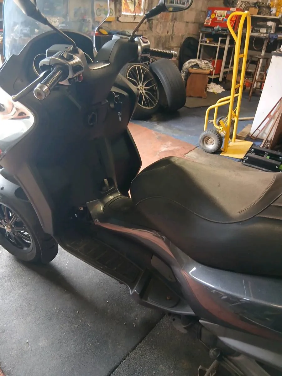 Piaggio mp3 - Image 2