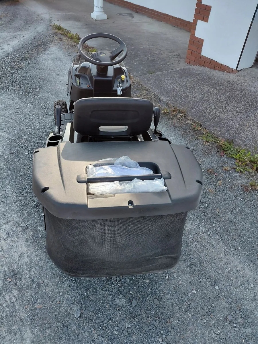 Ride on Lawnmower For Sale - Image 2