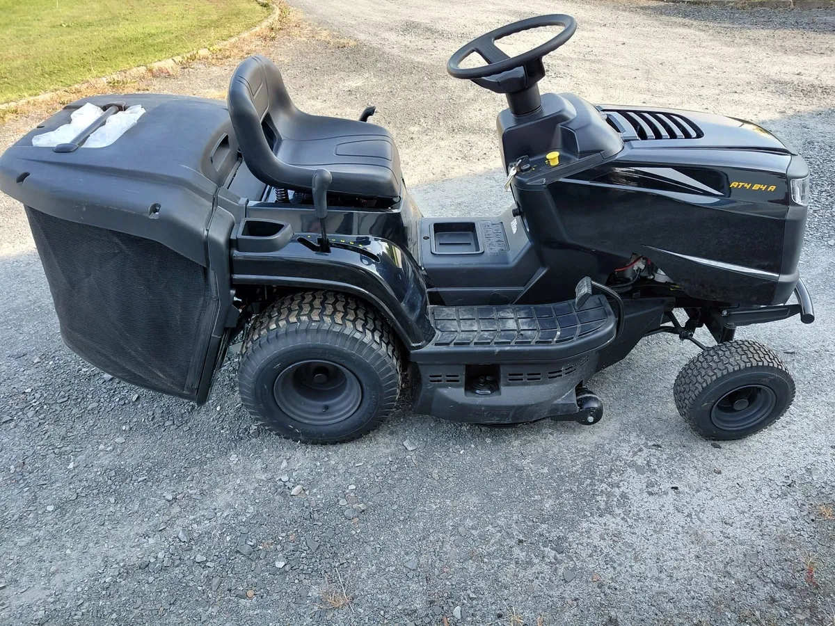 Ride on Lawnmower For Sale - Image 1