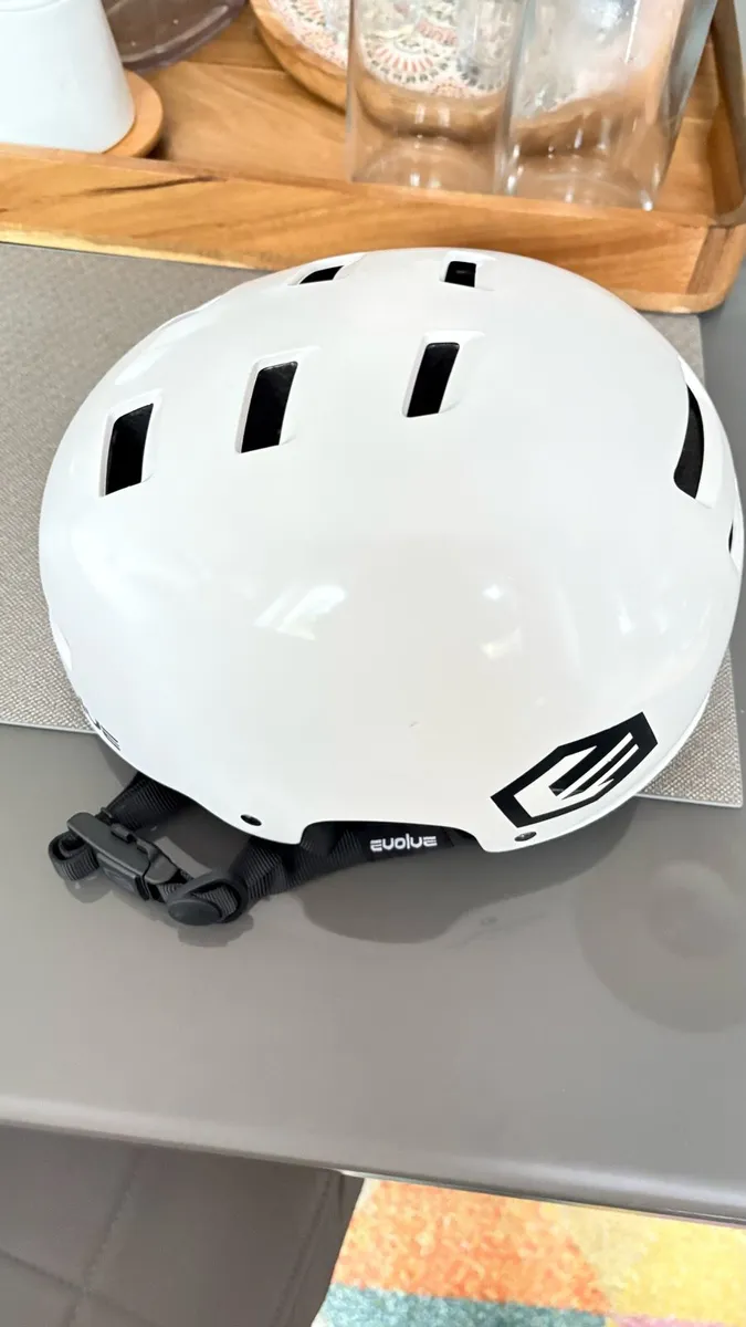 Cycle Helmet - Image 3