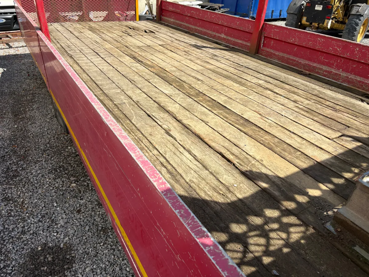 2009 Isuzu N75-190 7.5T 20Ft Beavertail - Image 3