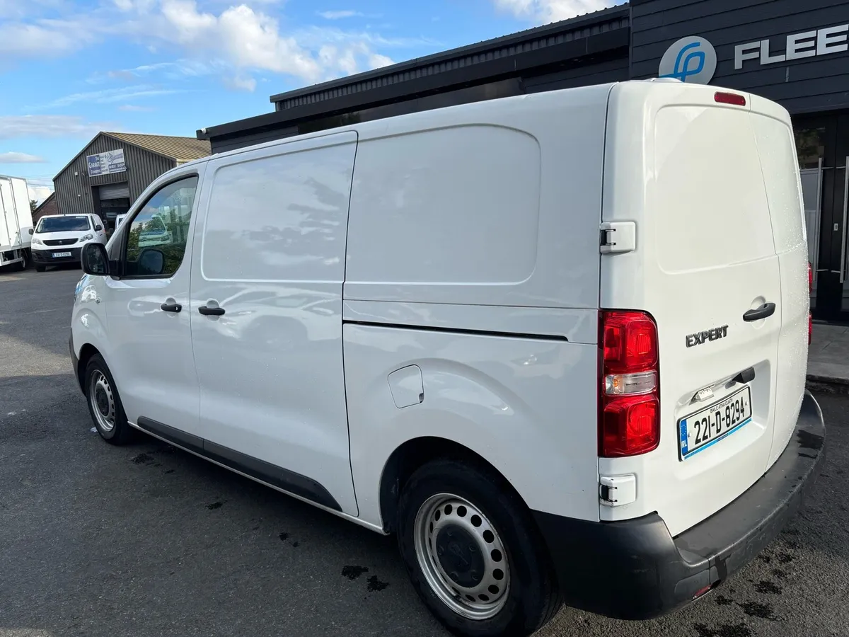 Peugeot Expert 1.5 lt 2022 - Image 4