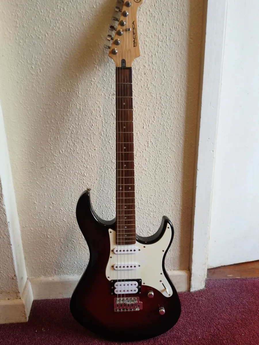 Yamaha Pacifica 112V Electric Guitar – Sunburst - Image 1