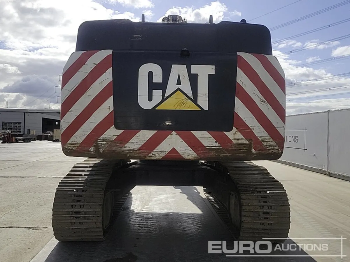 2020 CAT 352F - Image 3