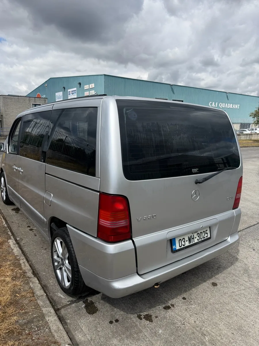 Mercedes V220 Day Van 6 seater - Image 4