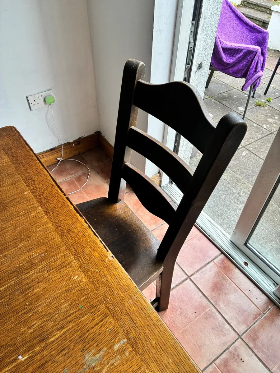 Solid Irish Oak table and 6 Chairs - Image 3