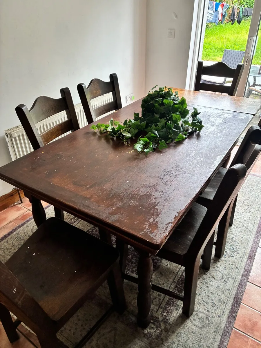 Solid Irish Oak table and 6 Chairs - Image 2