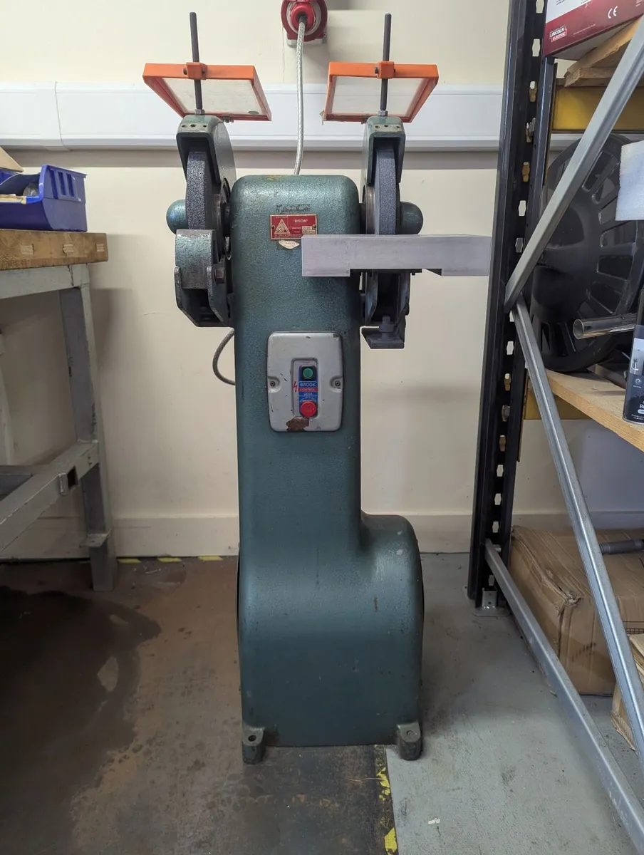 Bison Pedestal  Grinder 250mm wheels - Image 4