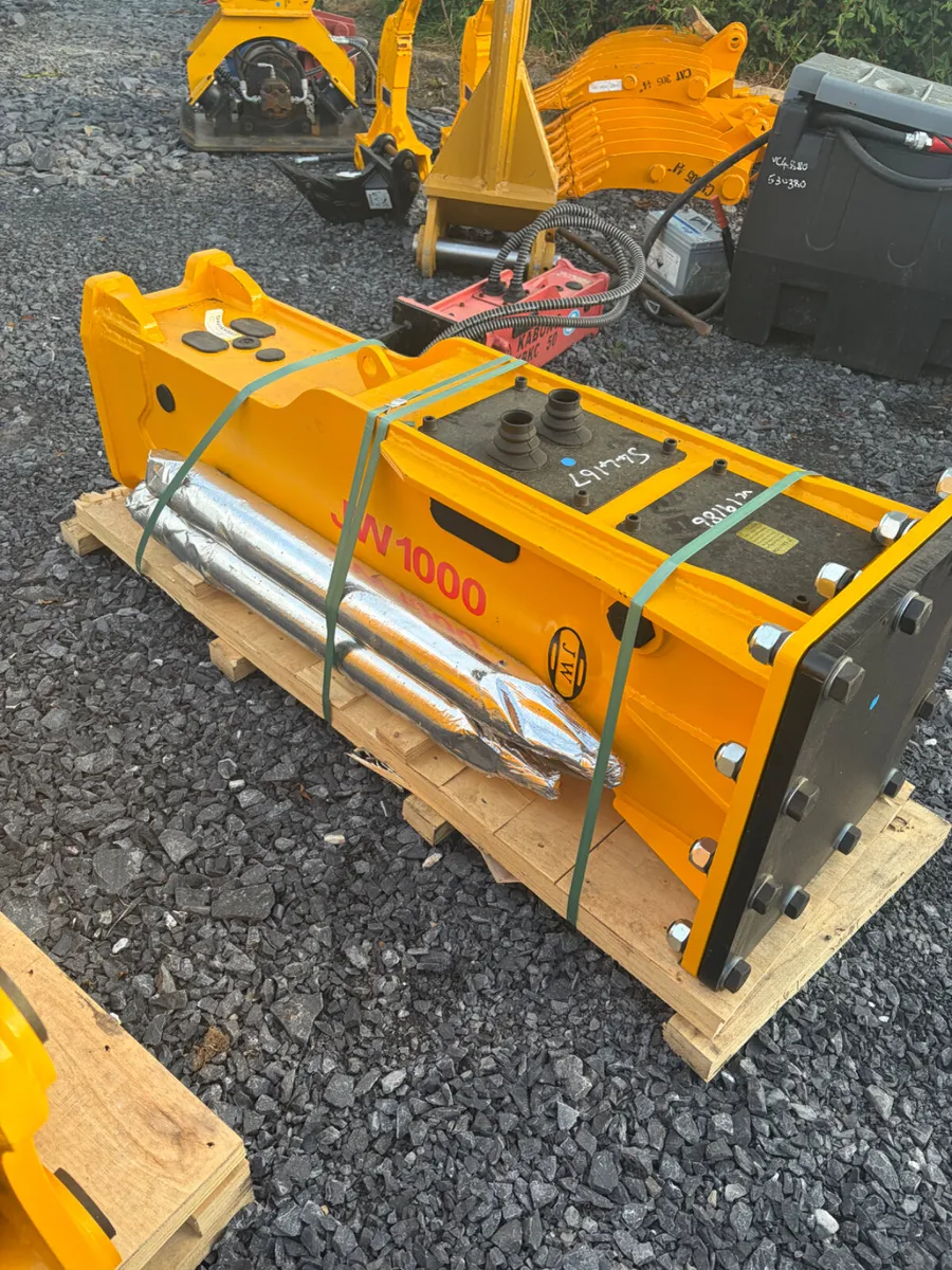 Unused  JW 13t rock breaker 65mm pin  for sale - Image 2