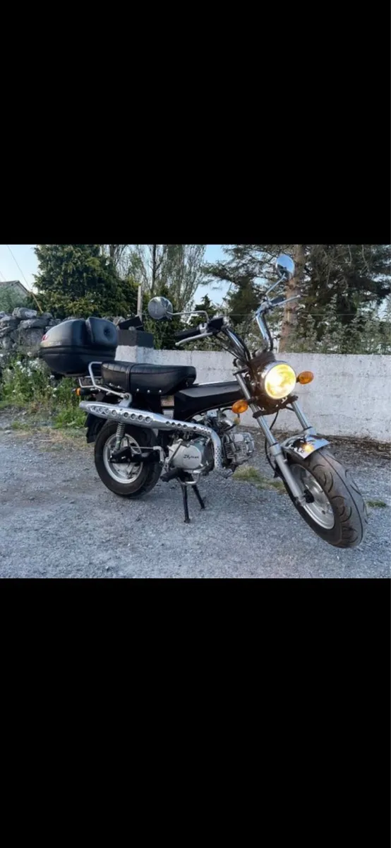Monkey bike and pitbike - Image 1