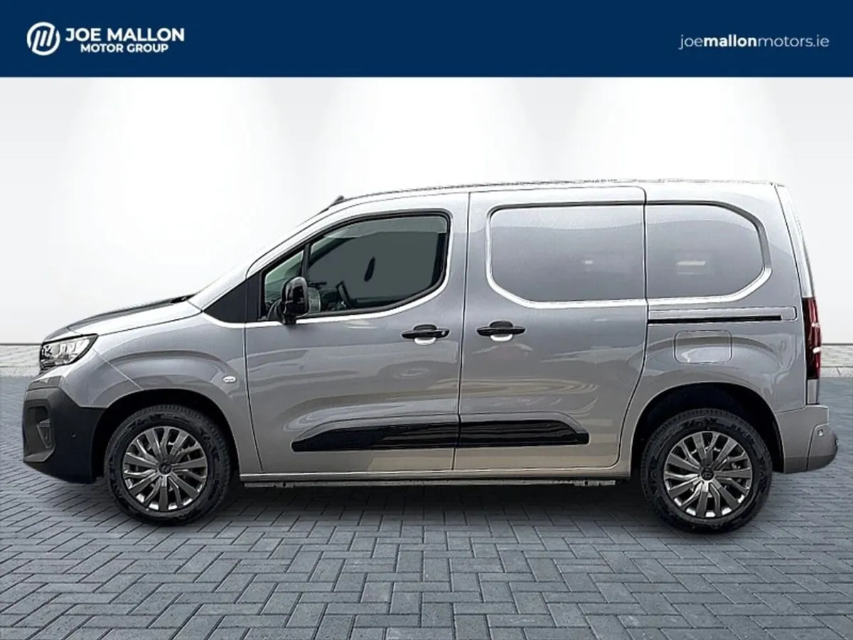 Peugeot Partner Professional Premium NEW HIGH SPEC - Image 4