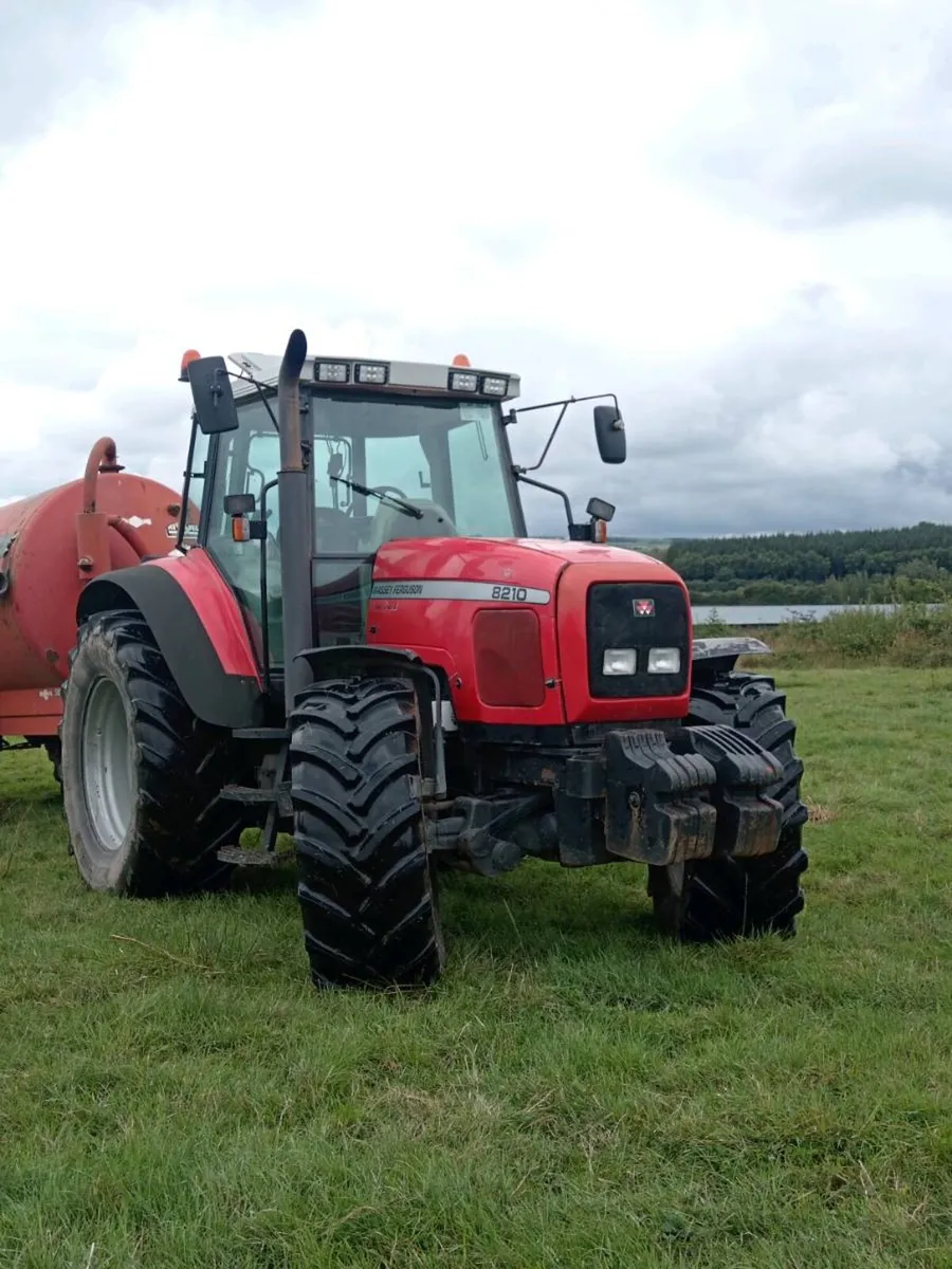 8210 massey ferguson - Image 1