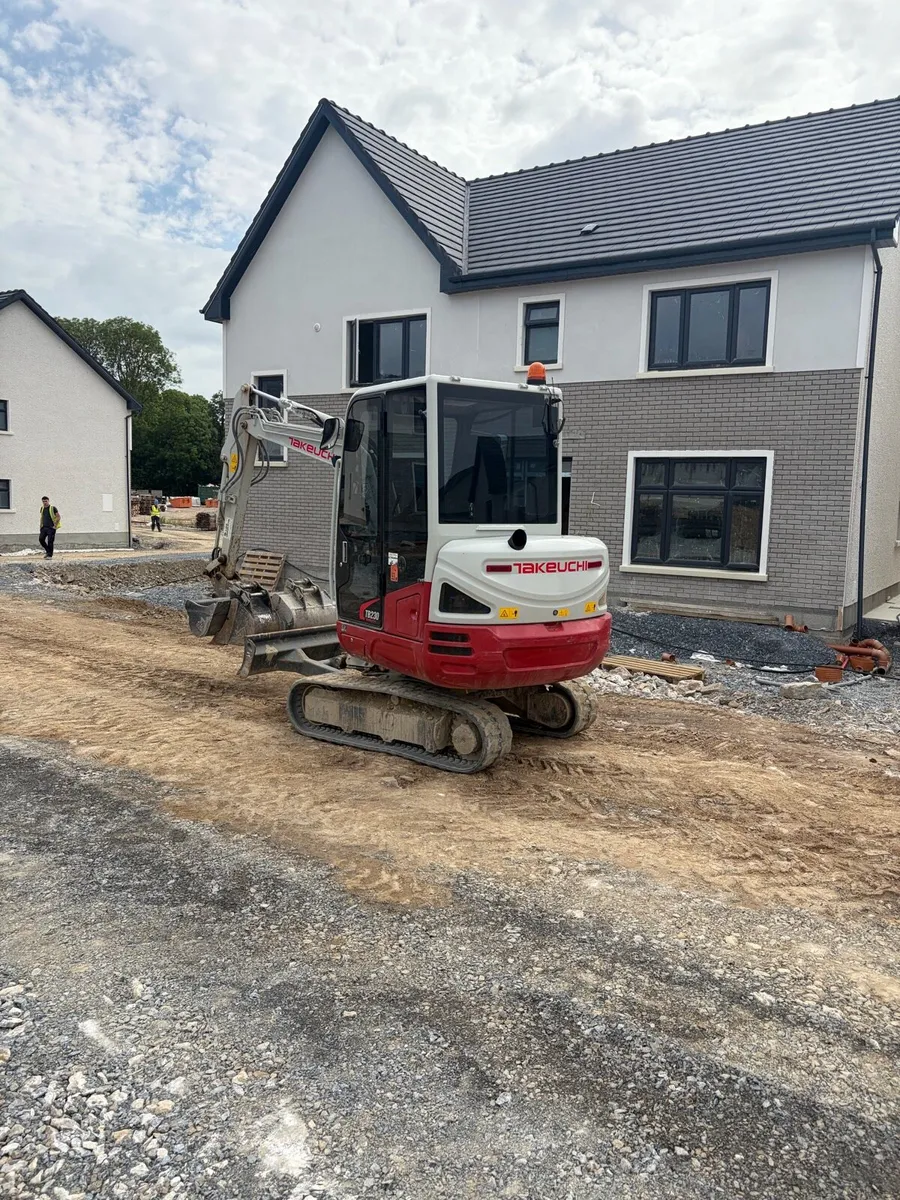 Takeuchi Tb230 - Image 4