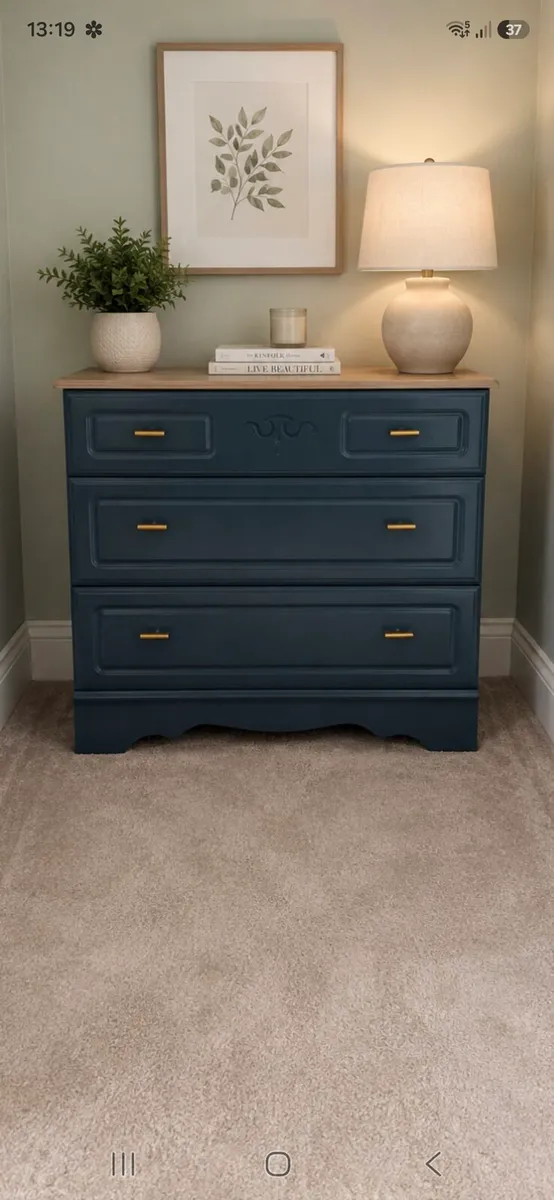 Chest of drawers - Image 1