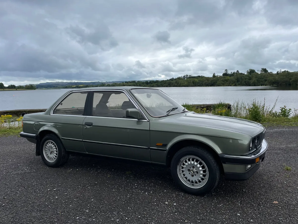 BMW  e30 2.0i  1987 2 door - Image 2