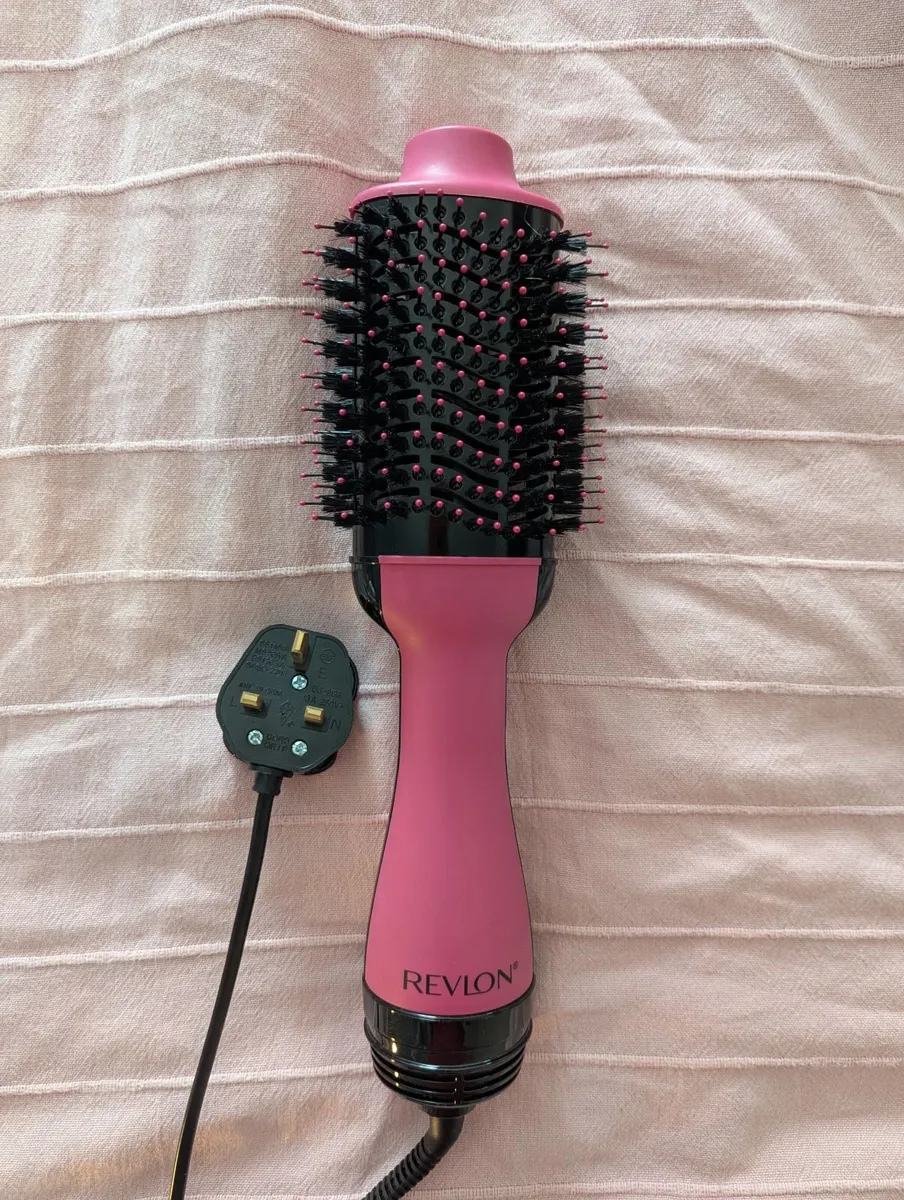 Revlon Salon One Step hair dryer and volumiser - Image 1