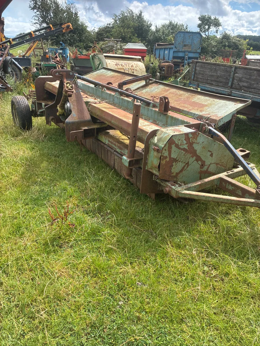 Desvoys 3 m wide flail topper - Image 1
