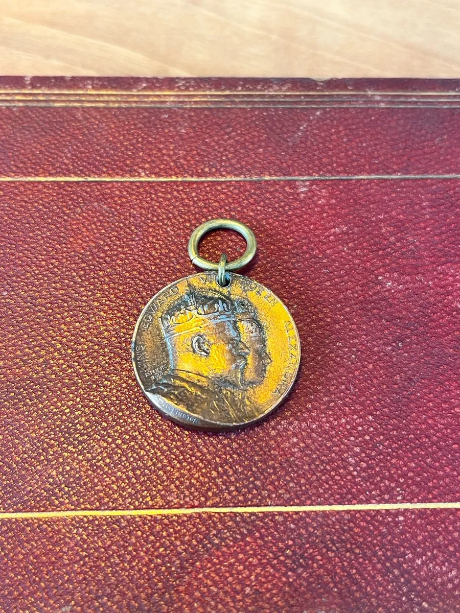 1902 Coronation Medal - Image 1