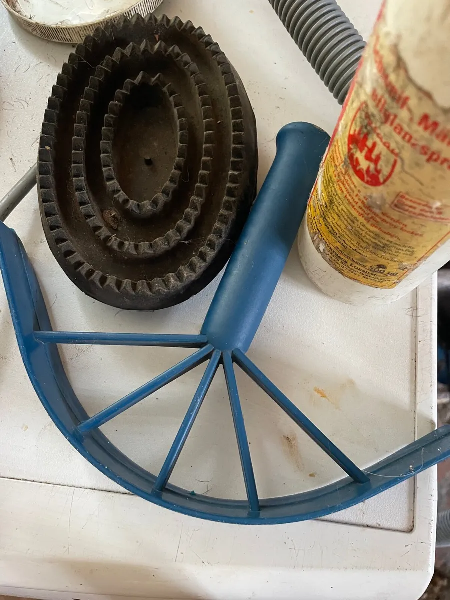 Saddle and bridle plus few extras - Image 3