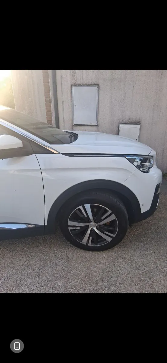 Car - Image 1