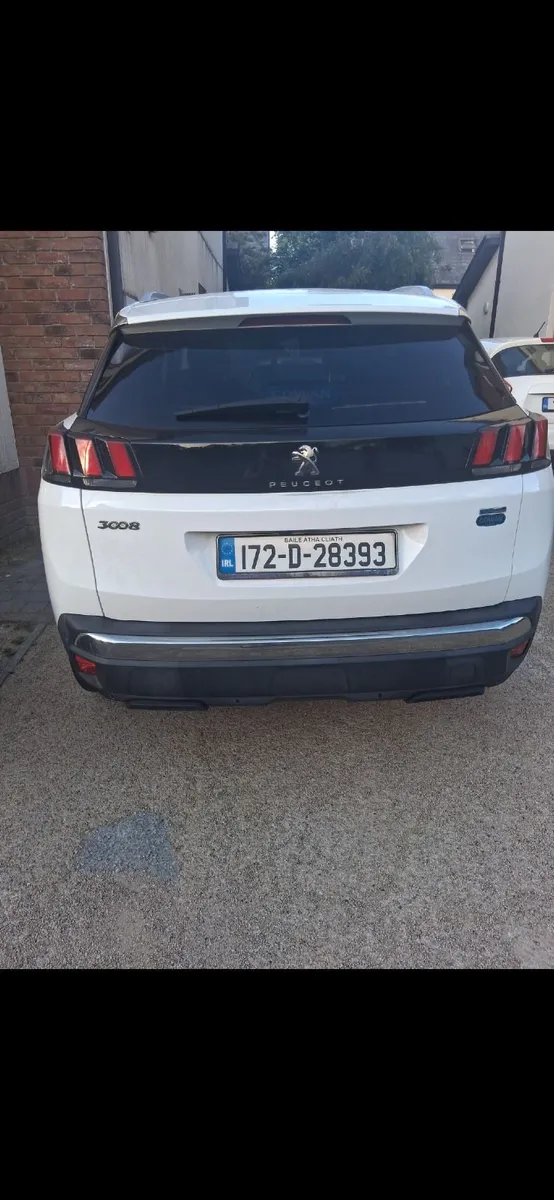 Car - Image 2